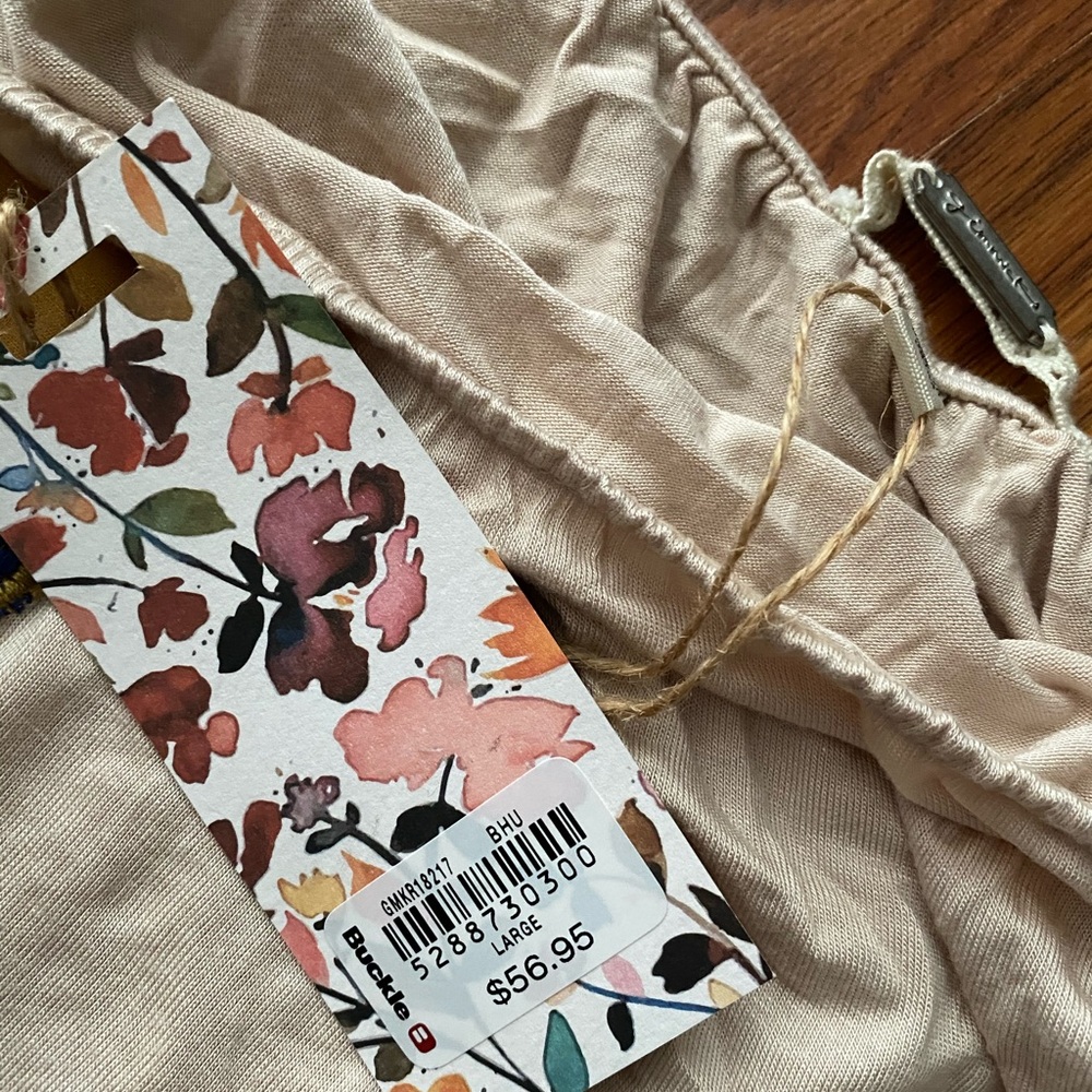 Gimmicks detail blouse